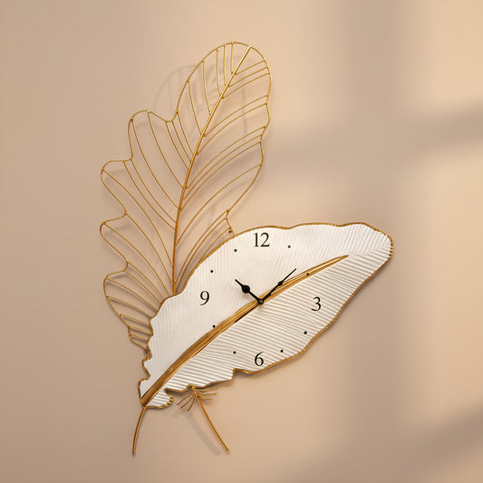 Aurelia Leaf Wall Clock